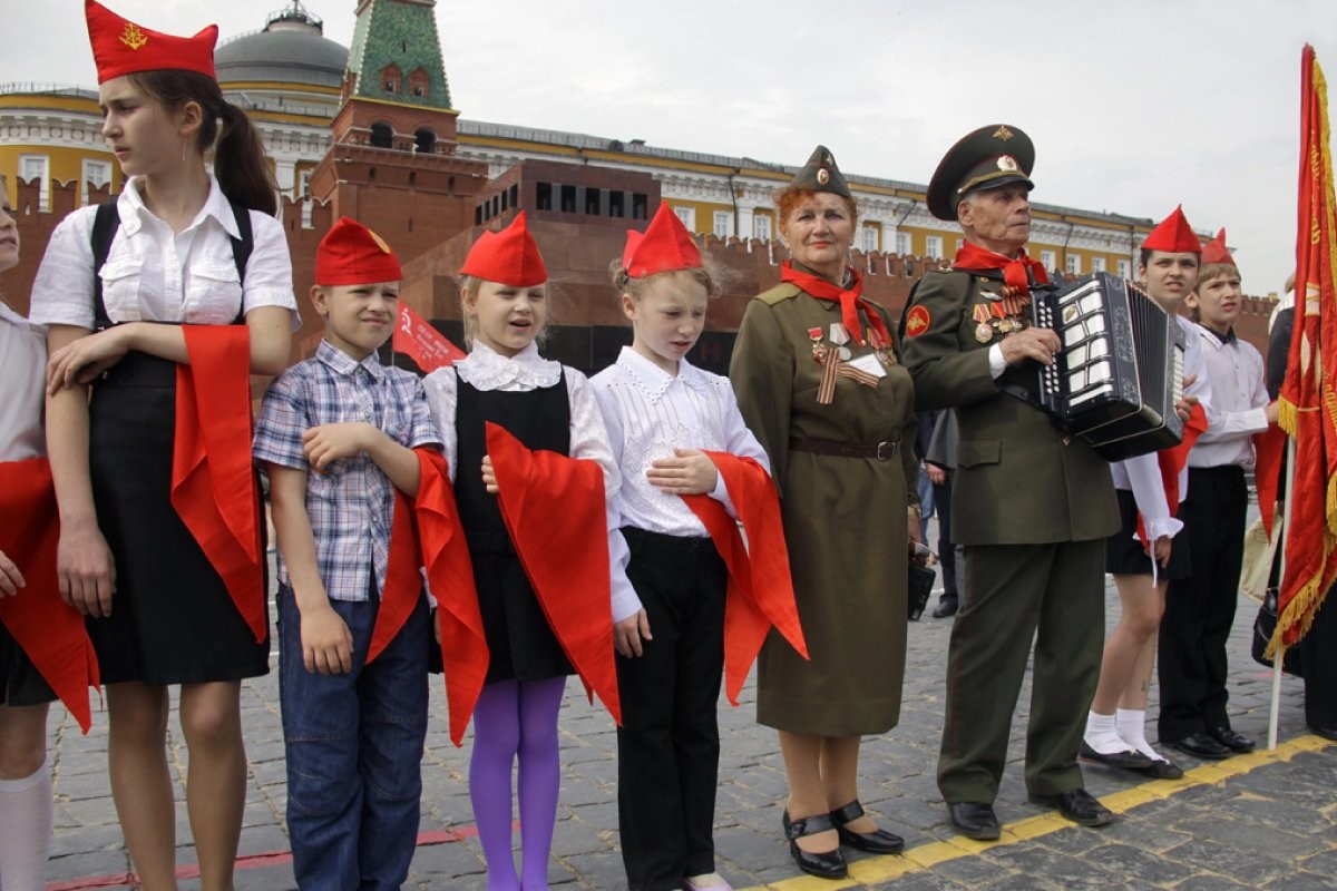 Пять тысяч школьников дали клятву «верности делу Ленина»