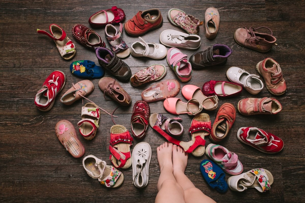 На вырост: безразмерные детские ботинки появятся в магазинах в 2023 году
